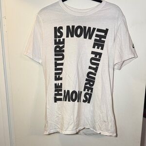 White Nike graphic T-shirt